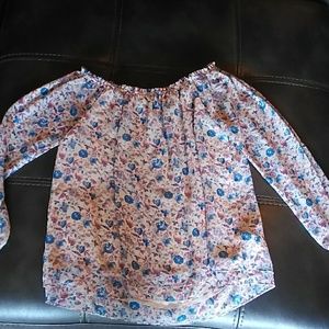 Long sleeve cut out of the shoulder sheer floral